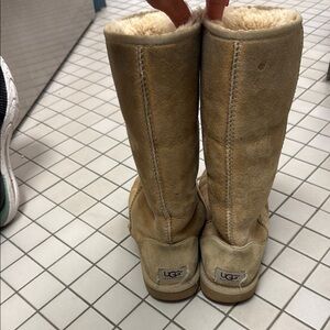UGG Womens Tall Tan Boots Sz 8